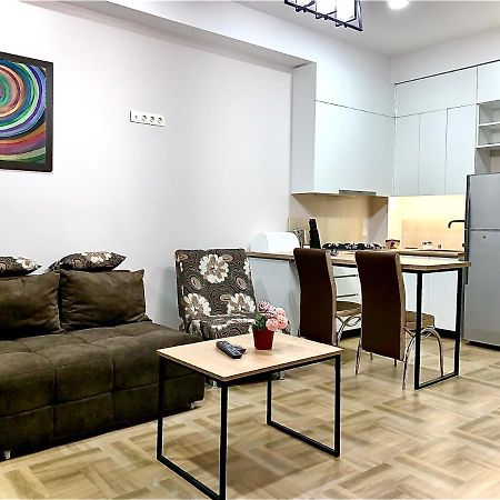 Tomaso Apartamento Tbilisi Exterior foto