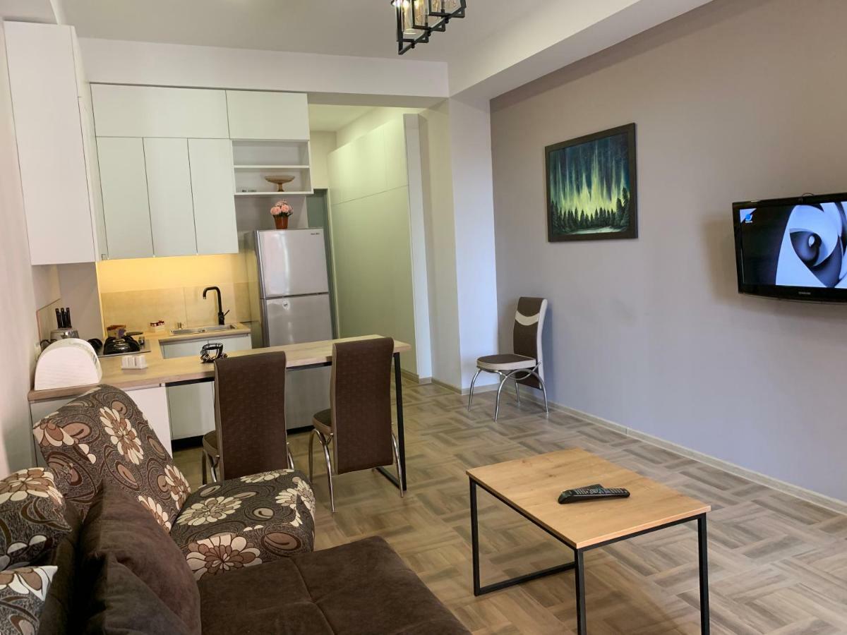 Tomaso Apartamento Tbilisi Exterior foto