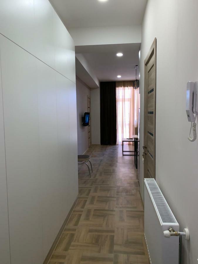 Tomaso Apartamento Tbilisi Exterior foto