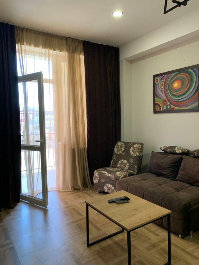 Tomaso Apartamento Tbilisi Exterior foto