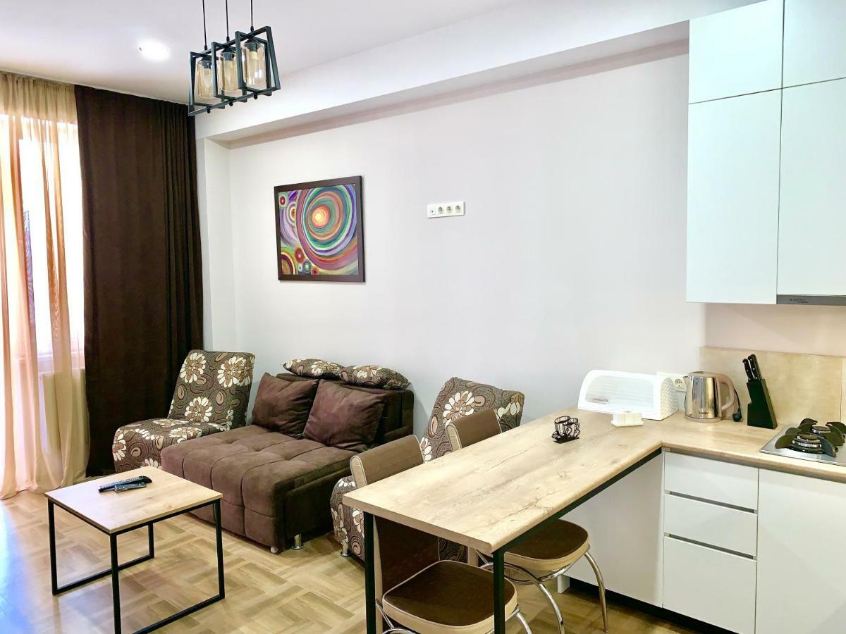 Tomaso Apartamento Tbilisi Exterior foto