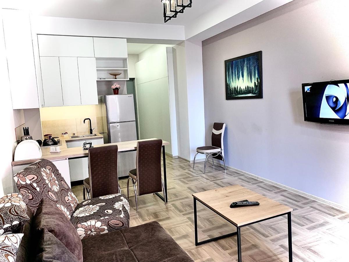 Tomaso Apartamento Tbilisi Exterior foto