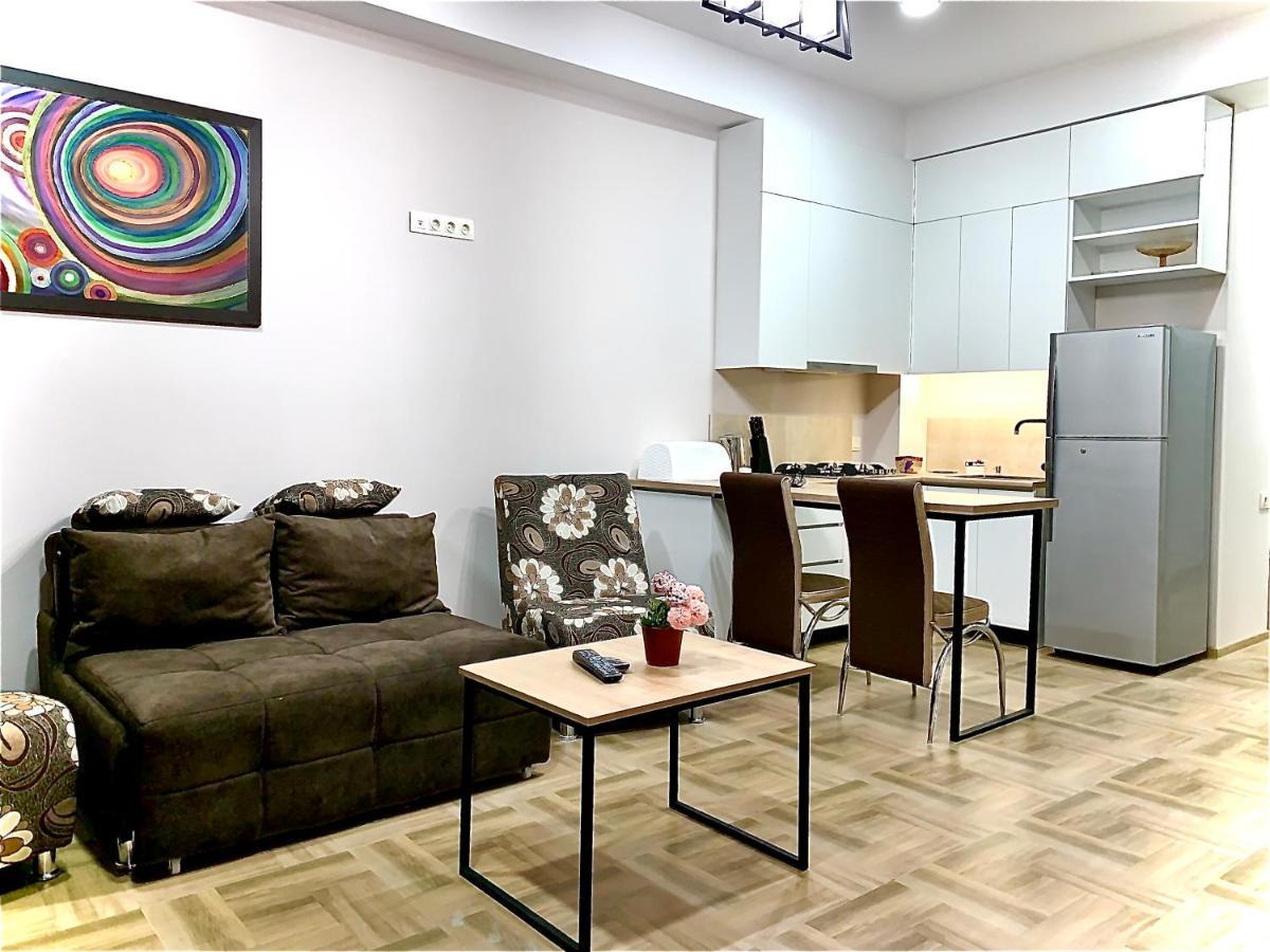 Tomaso Apartamento Tbilisi Exterior foto
